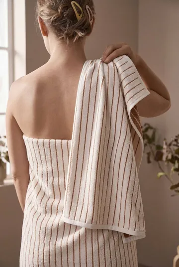 Soft Handduk - Off-white, 70x140 cm - Juna
