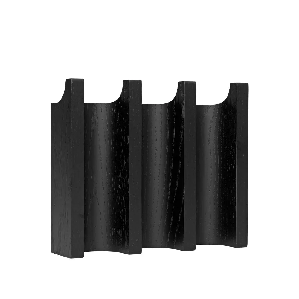 Column klädhängare, Oak black lacquered Kristina Dam Studio