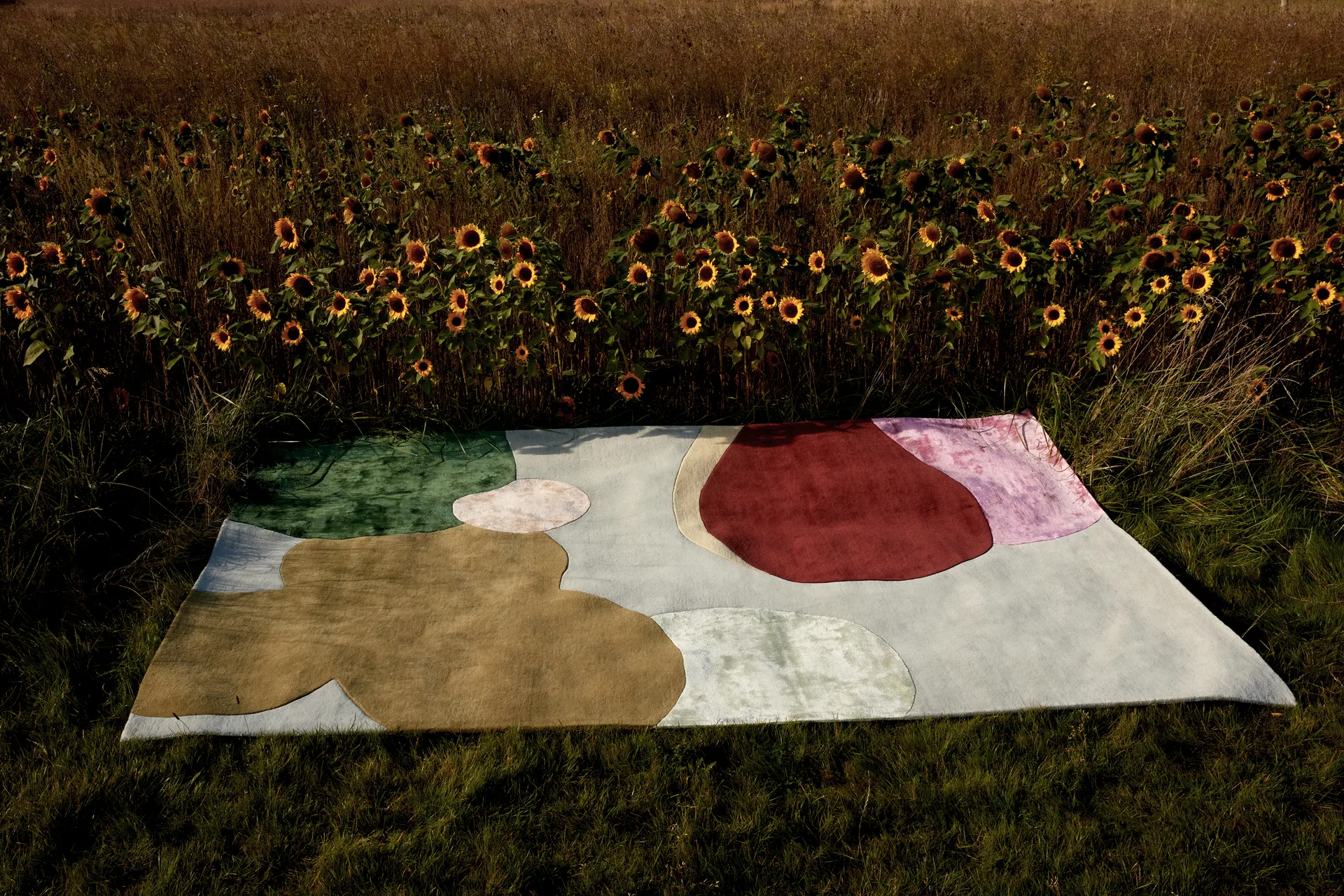 Sleeping Flower ullmatta, 250x350 cm Layered