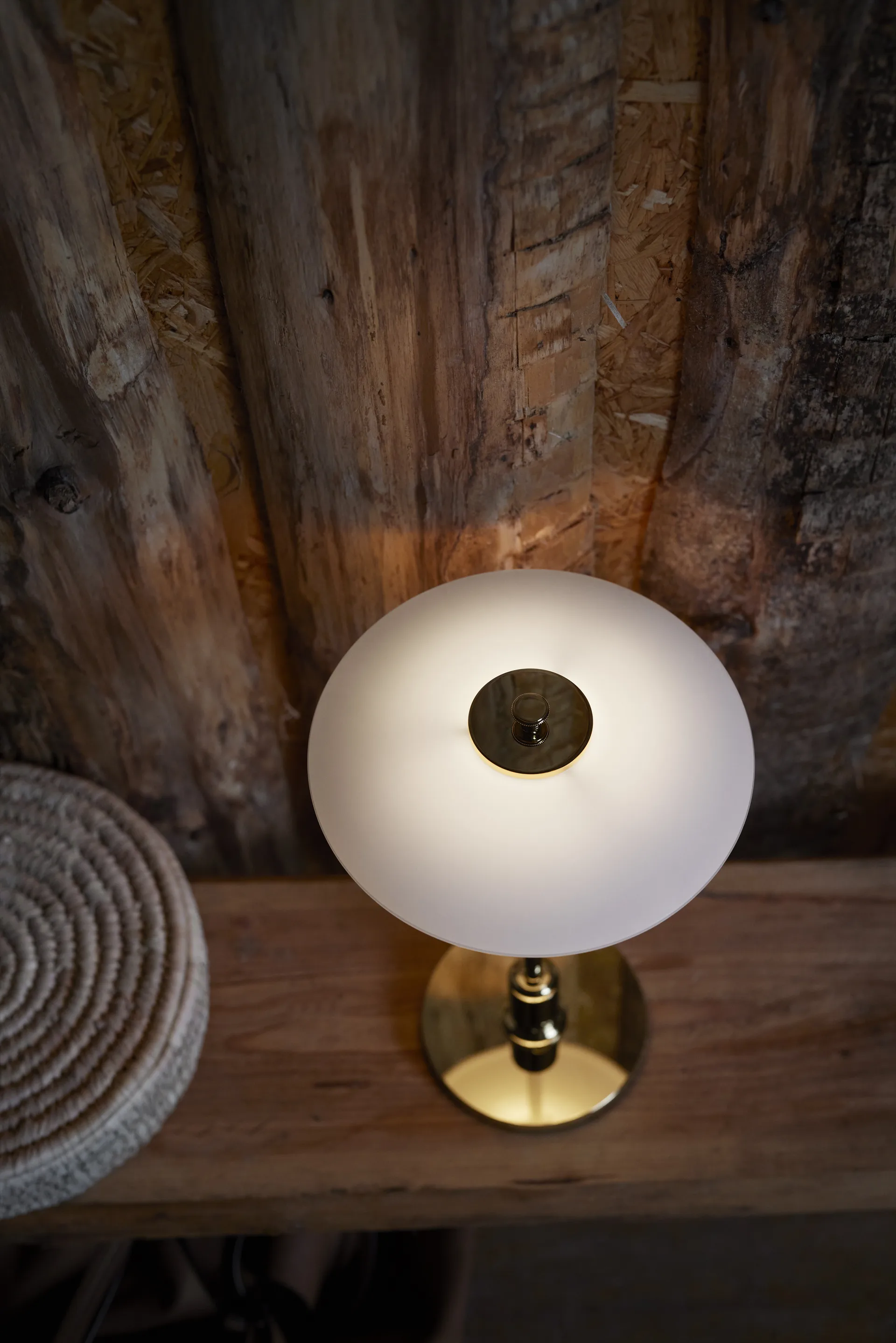 PH 2/1 Portable bordslampa, Brass Louis Poulsen