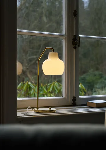 VL Ring Crown bordslampa Ø15 cm - Mässing-opalglas - Louis Poulsen