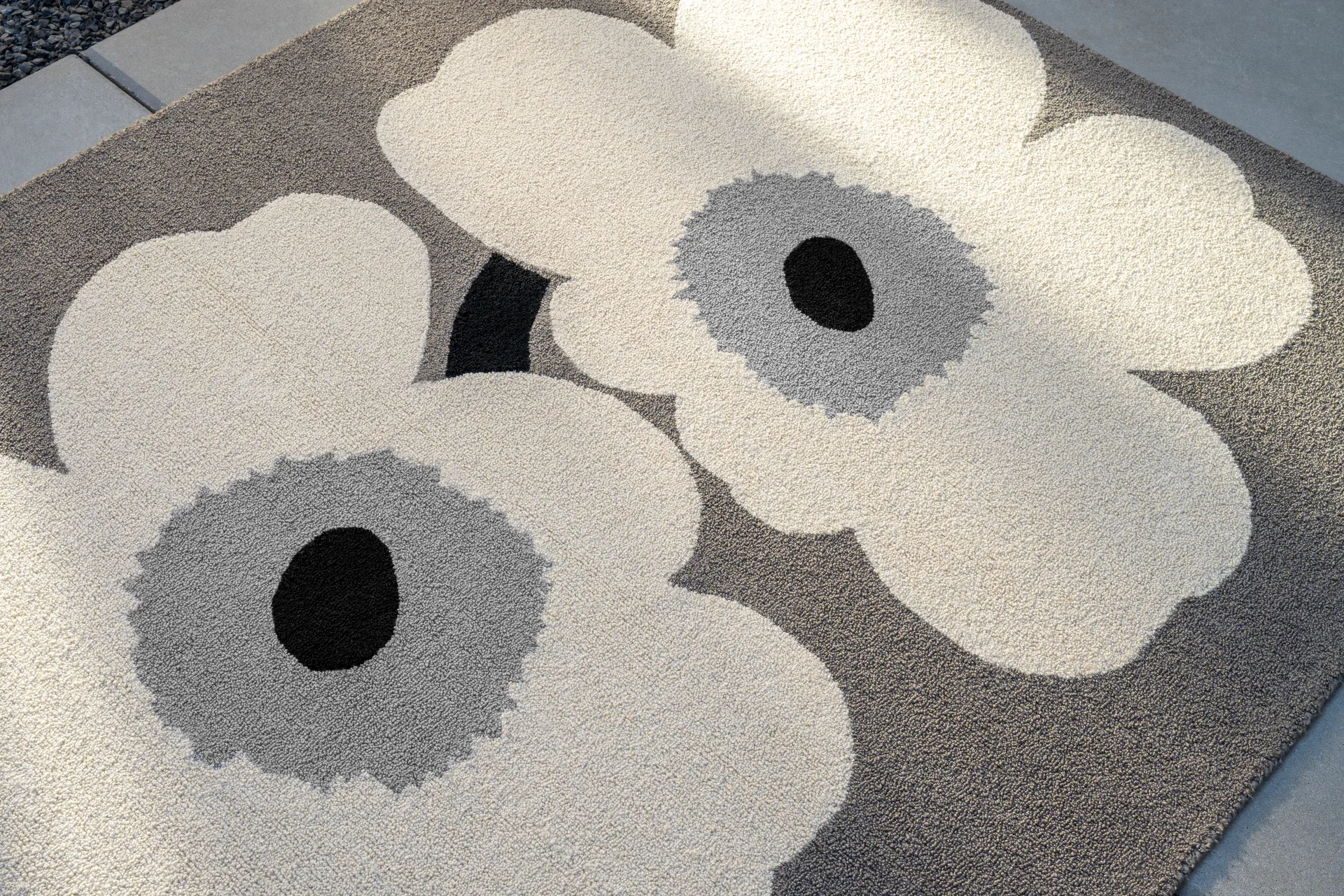 Unikko anniversary matta outdoor, Grey, 250x350 cm Marimekko