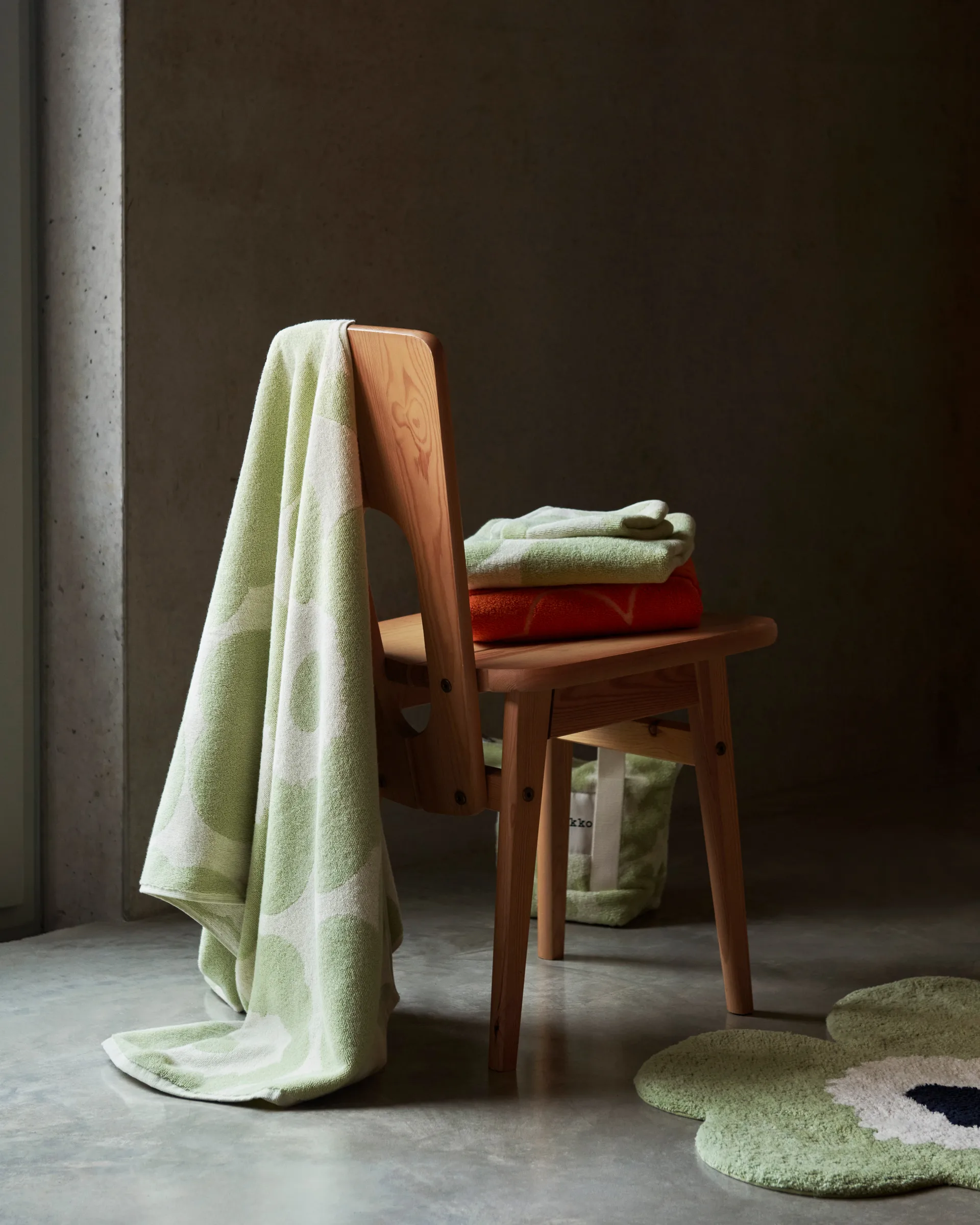 Unikko badrumsmatta 73x74 cm, Sage-off white Marimekko