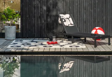 Unikko matta outdoor - Charcoal-white, 140x200 cm - Marimekko