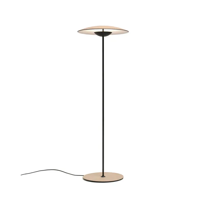 Ginger P golvlampa - ek, svart stålstativ - Marset
