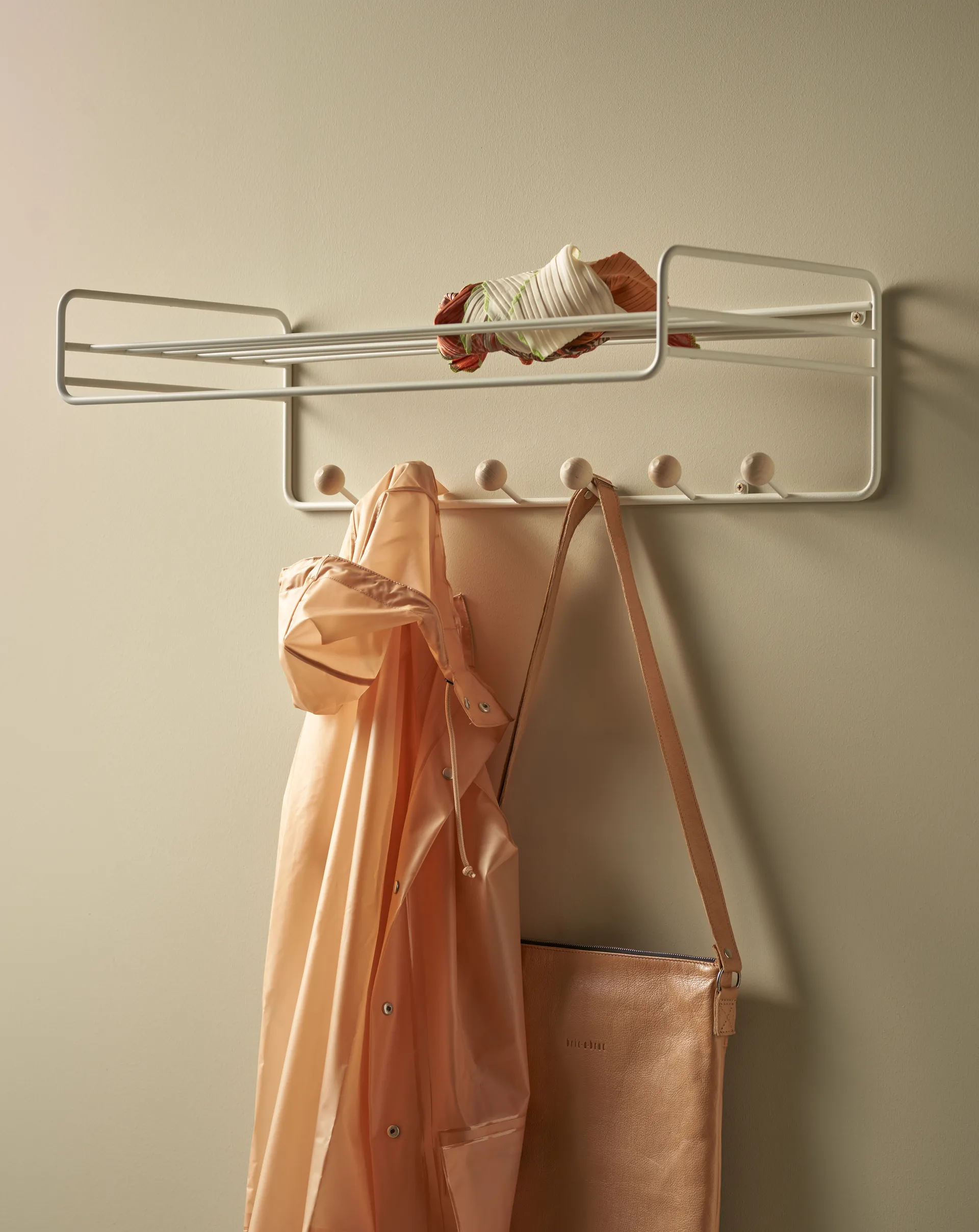 Bill Hat rack hatthylla, Greige Maze
