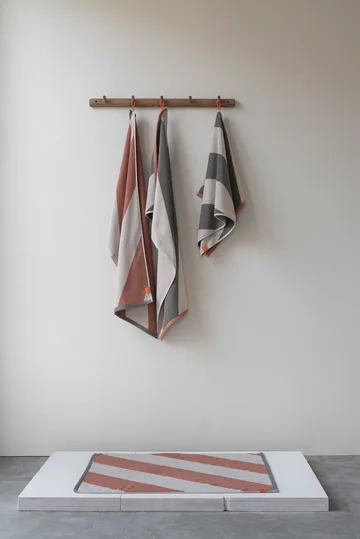 Diagonal gästhandduk 40x55 cm 2-pack - Dark olive - Mette Ditmer