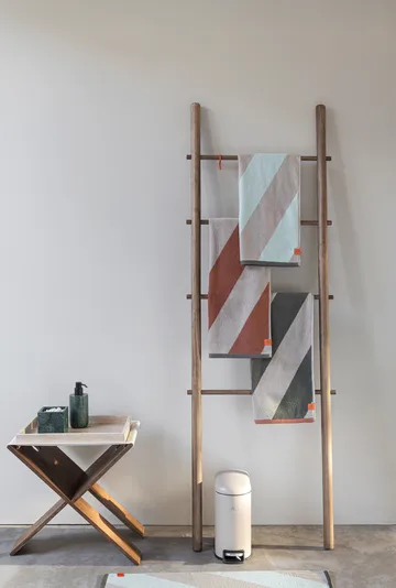 Diagonal handduk - Mint, 70x133 cm - Mette Ditmer