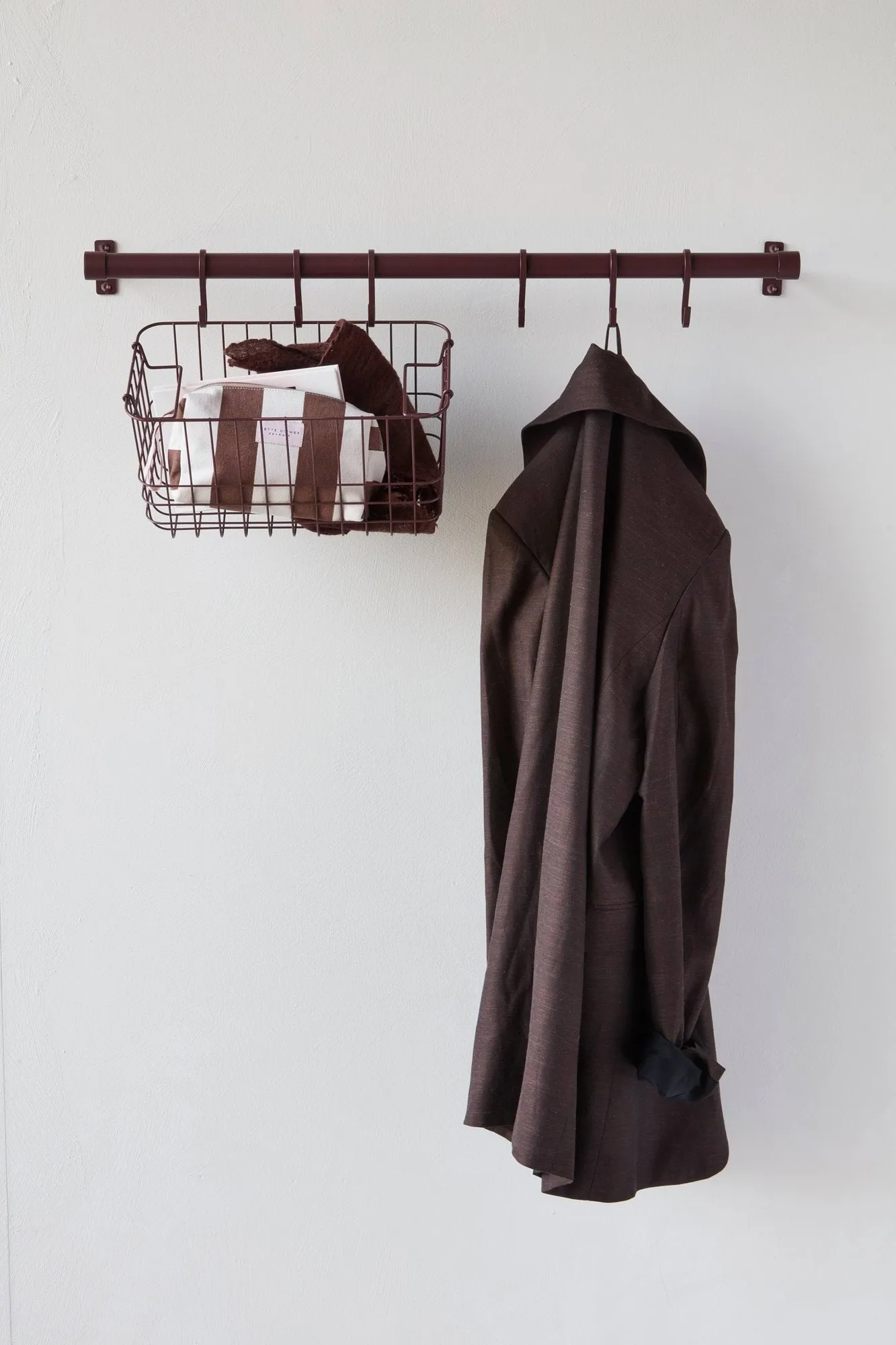 Hang-it klädräcke, Röd, 11x70x5,5 cm Mette Ditmer