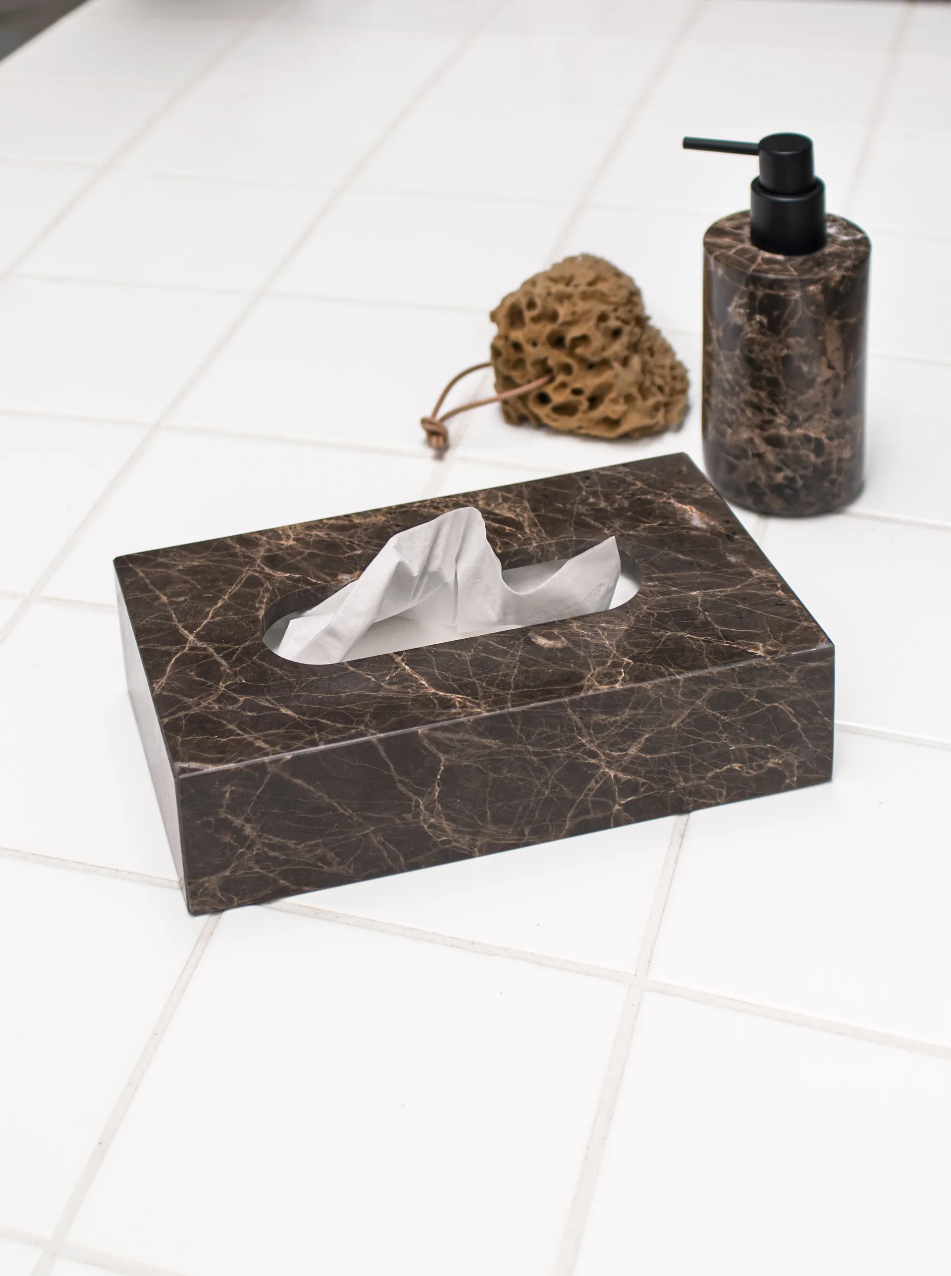 Marble näsdukslåda 14x25,5 cm, Brun Mette Ditmer