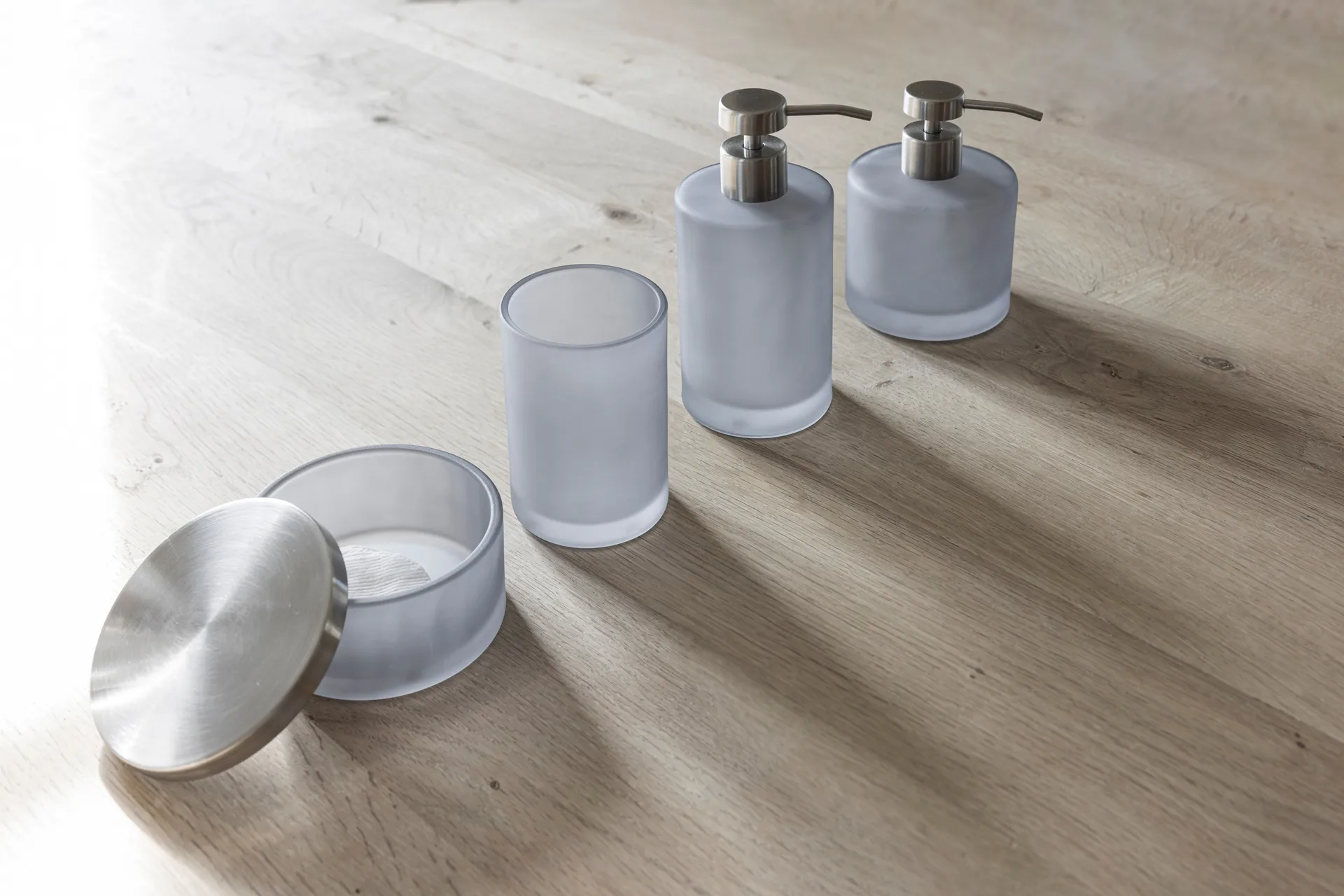 Modest tvålpump hög, Dove blue Mette Ditmer