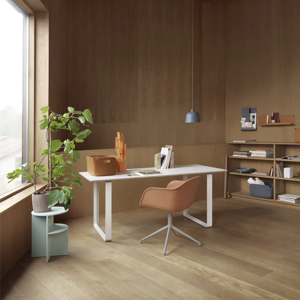 70/70 matbord 170x85 cm, Solid smoked oak-Black Muuto