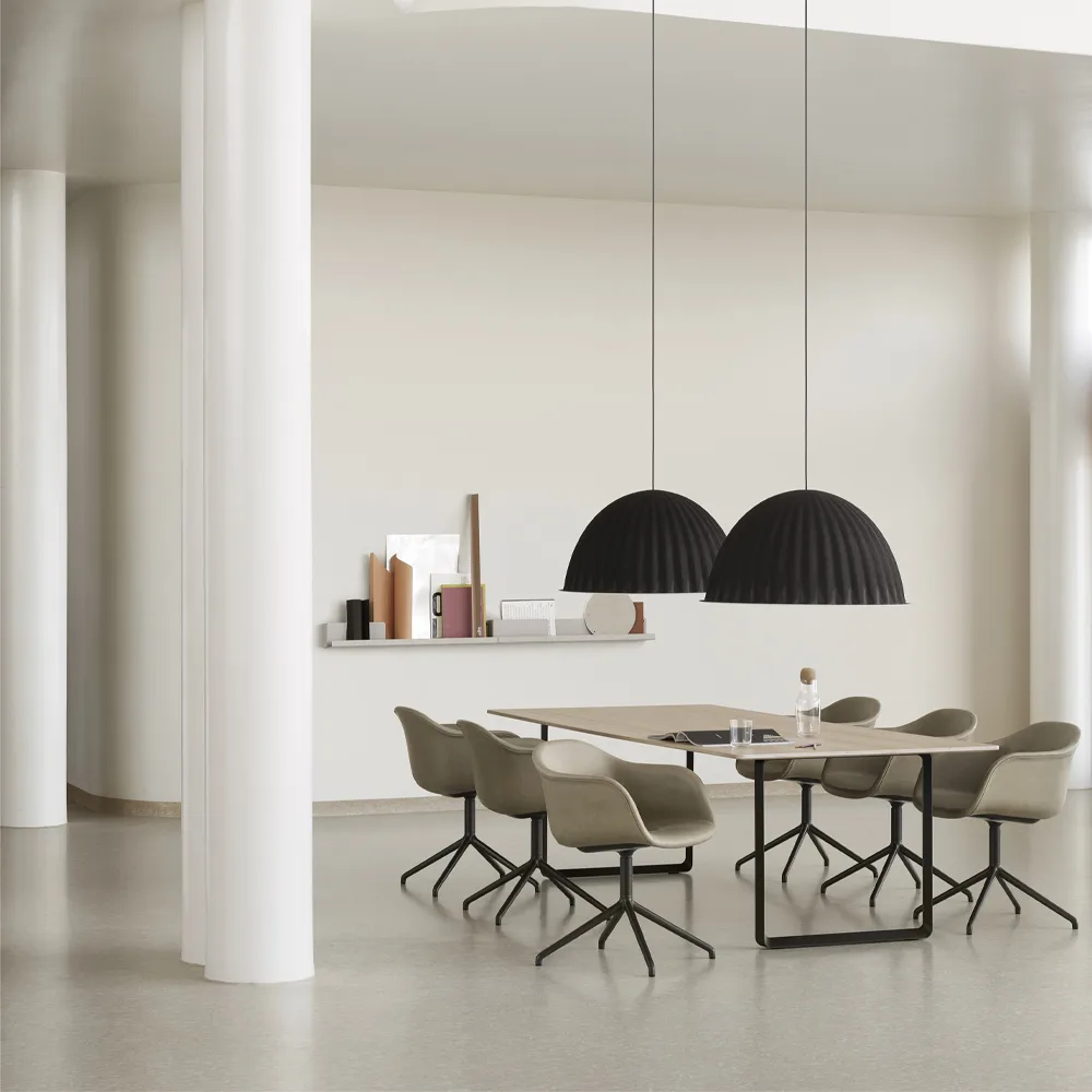 70/70 matbord 295x108 cm, Solid oak-White Muuto