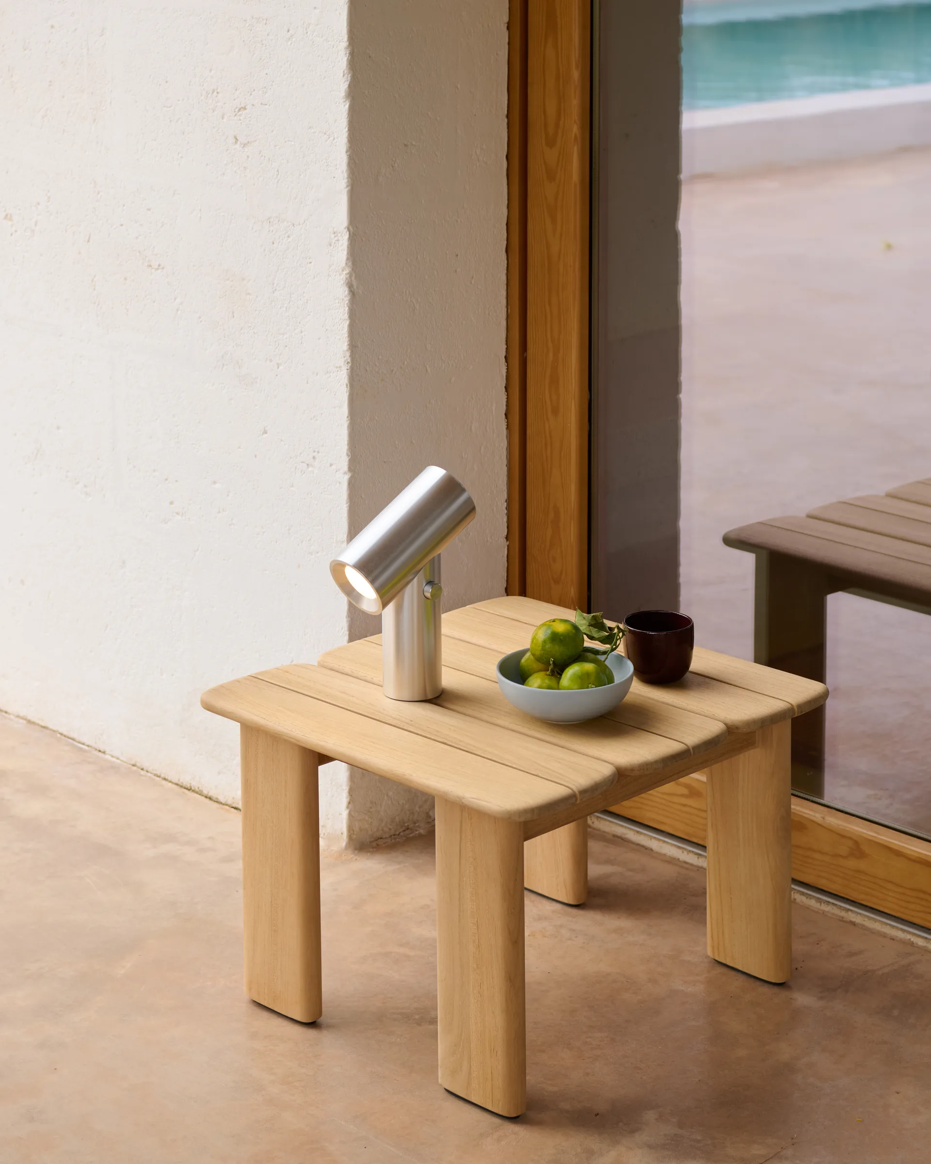 Assemble soffbord, Teak, 55x55 cm Muuto