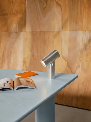 Beam portabel bordslampa - Aluminium, 26,2 cm - Muuto
