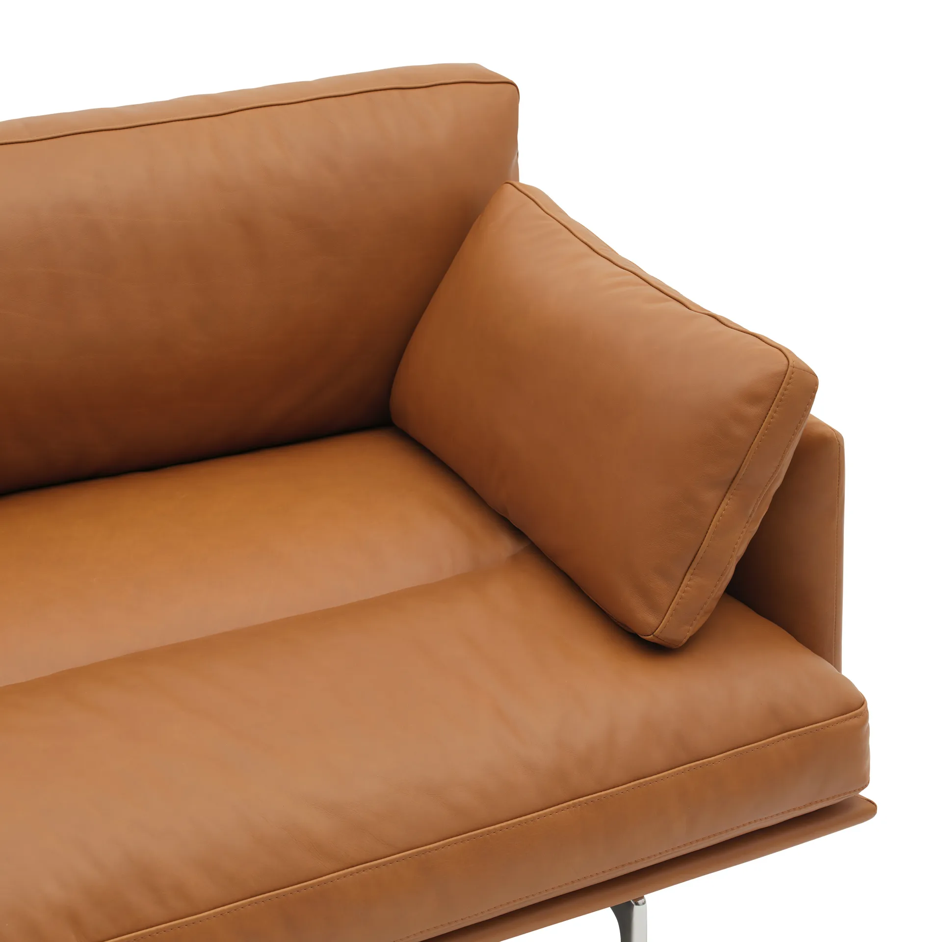 Outline soft kudde, Refine Leather Cognac, 55x30 cm Muuto