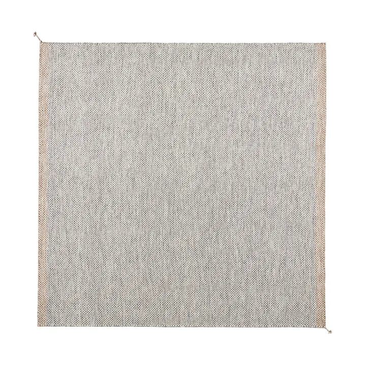 Ply ullmatta 240x240 cm - Black-white - Muuto