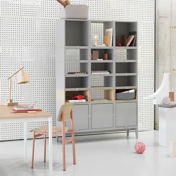 Stacked förvaringssystem med dörr medium - Light grey - Muuto