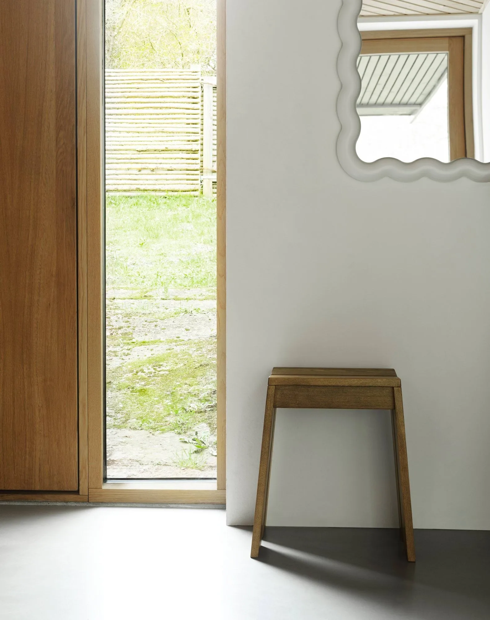 Let pall, Oak Normann Copenhagen