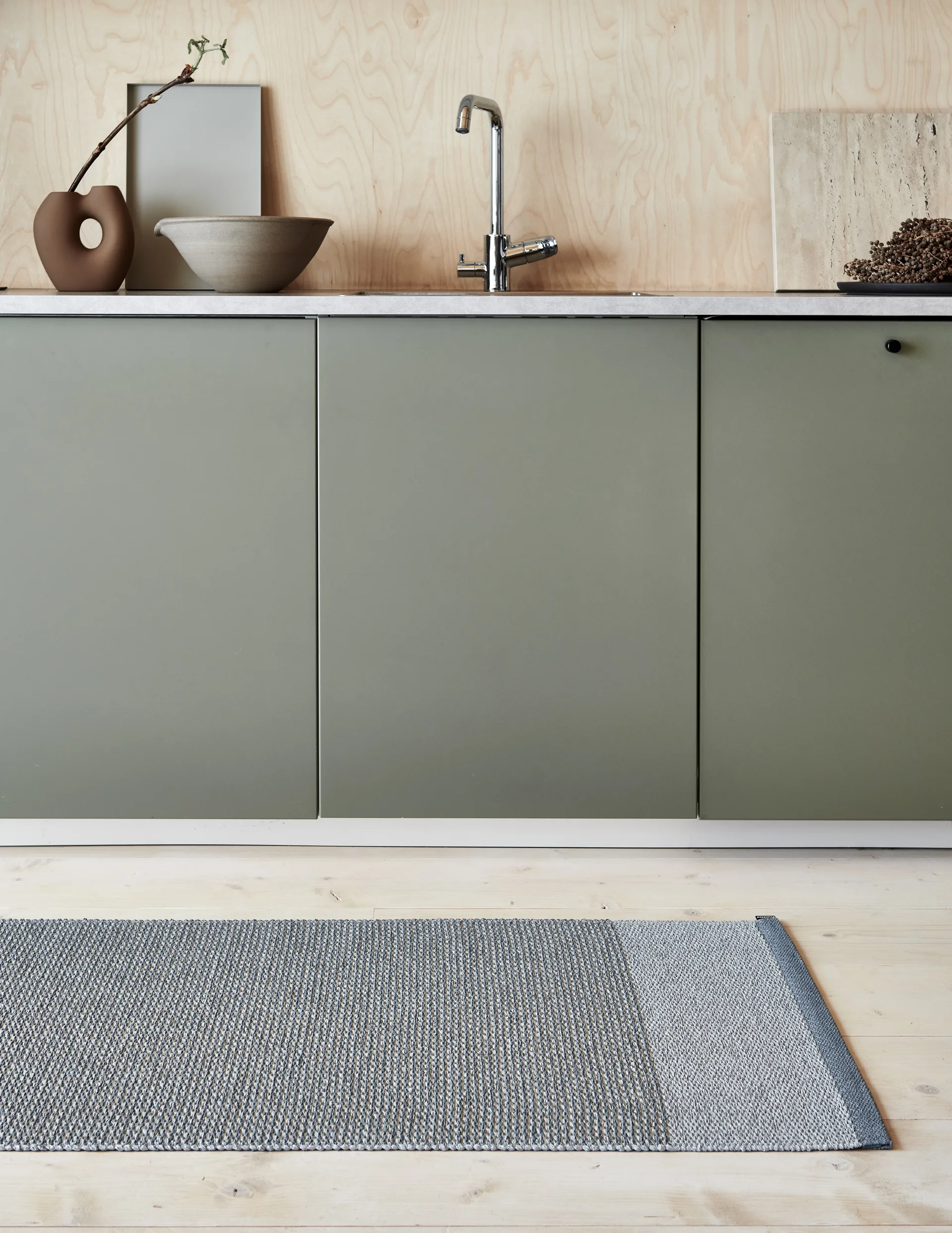 Edit plastmatta 70x200 cm, Dove blue Pappelina