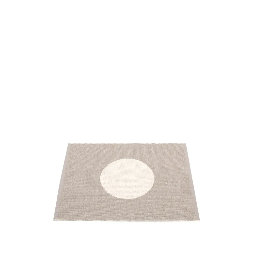 Vera small one matta mud/vanilla, 70x90 cm Pappelina