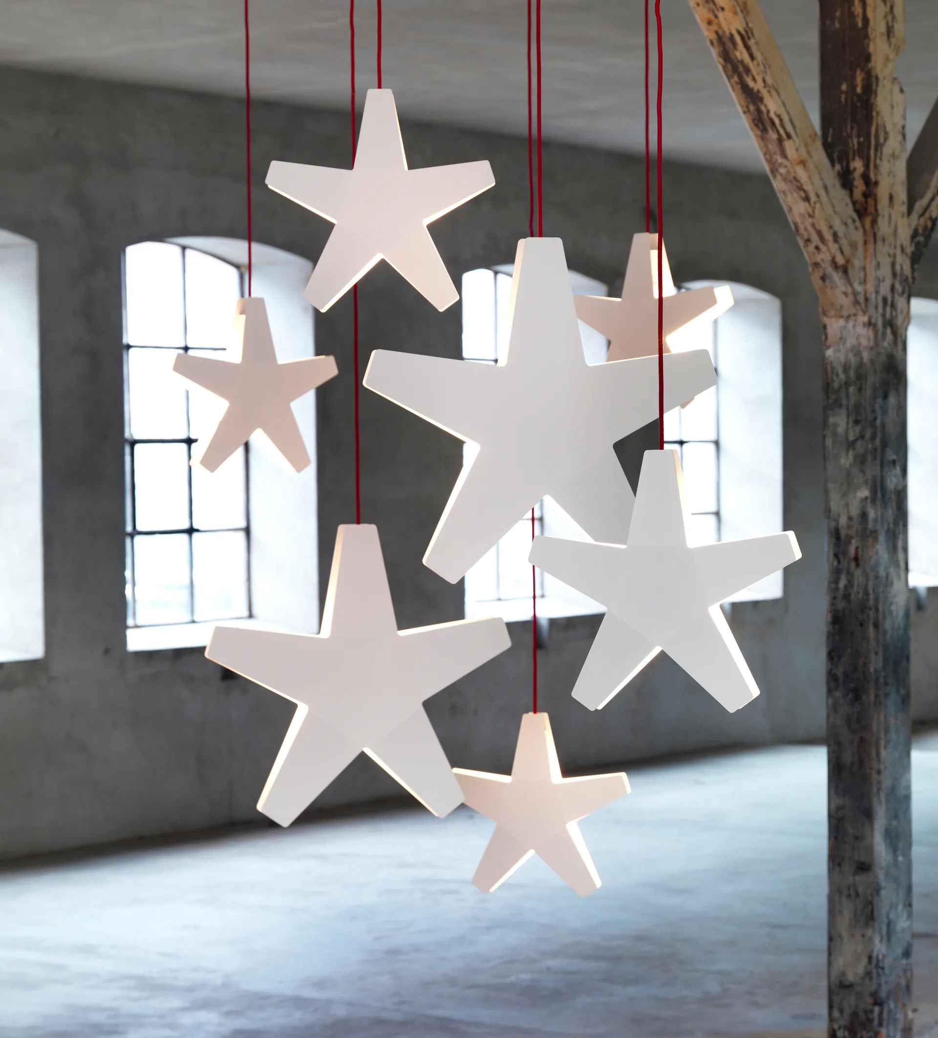 Advent Stjärna Adventsstjärna, Vit-röd sladd, 40 cm SMD Design