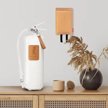 Solstickan brandsläckare 6 kg - Vit-ljust läder - Solstickan Design