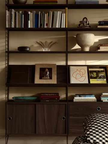 String tidskriftshylla trä - Mörk ek, 78x30 cm - String