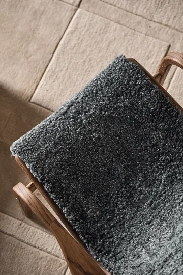 Lamino fåtölj ek/fårskinn Special Edition - Rubio Monocoat Chocolate-Charcoal - Swedese