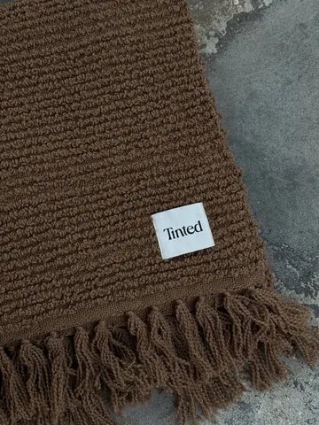 Janzen bouclépläd - Solid natural brown, 130x170 cm - Tinted