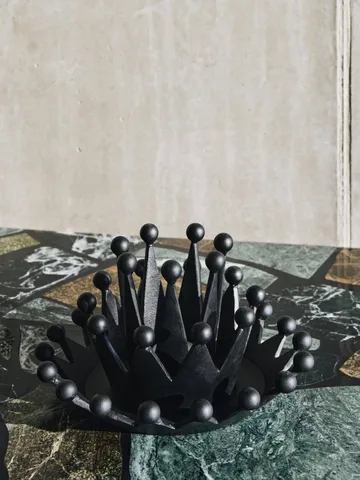 Cast Iron Crown ljuslykta - Ø8,8x12,1 cm - Tom Dixon