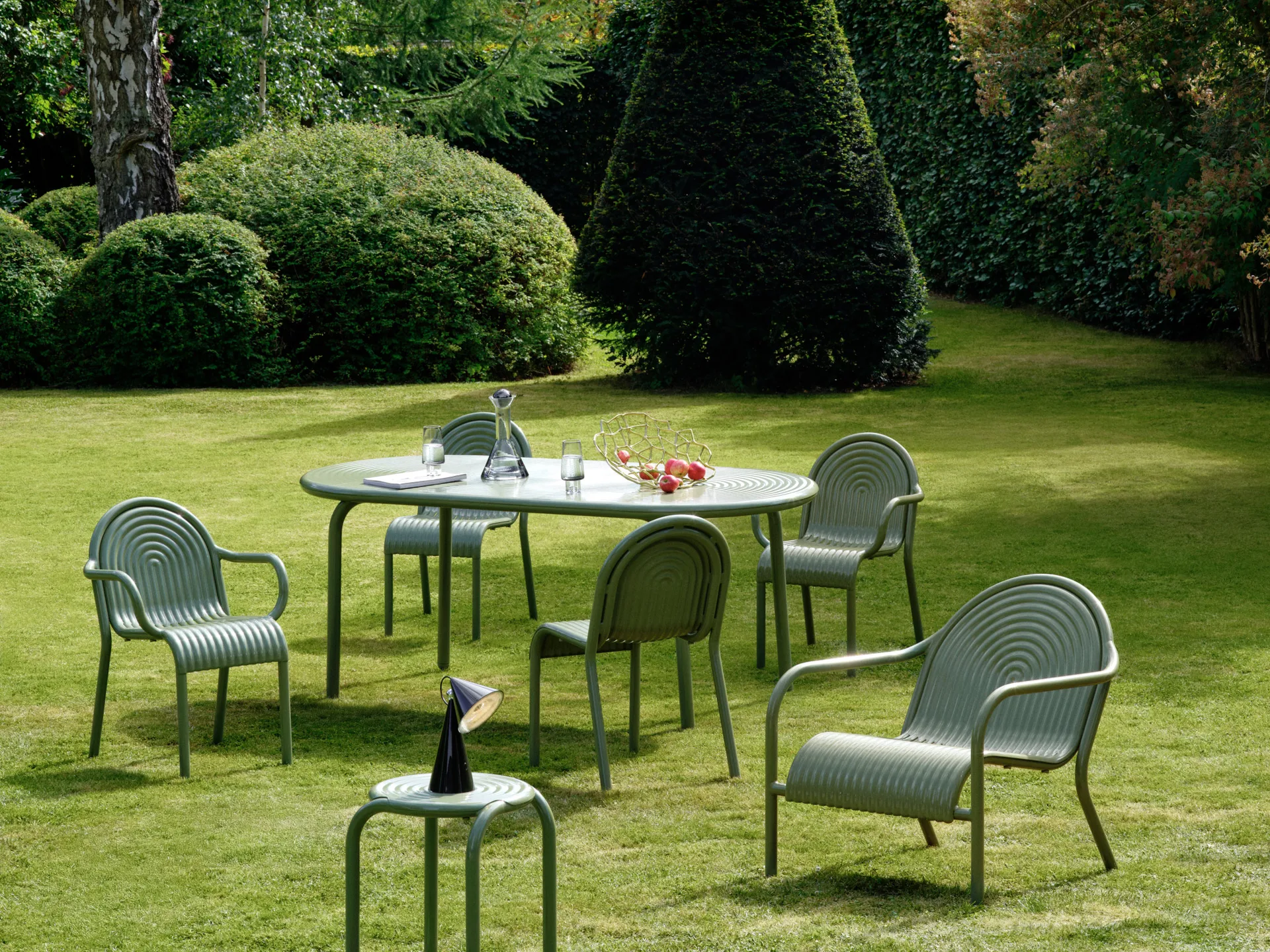Groove Obround matbord - Moss, 86x186 cm Tom Dixon