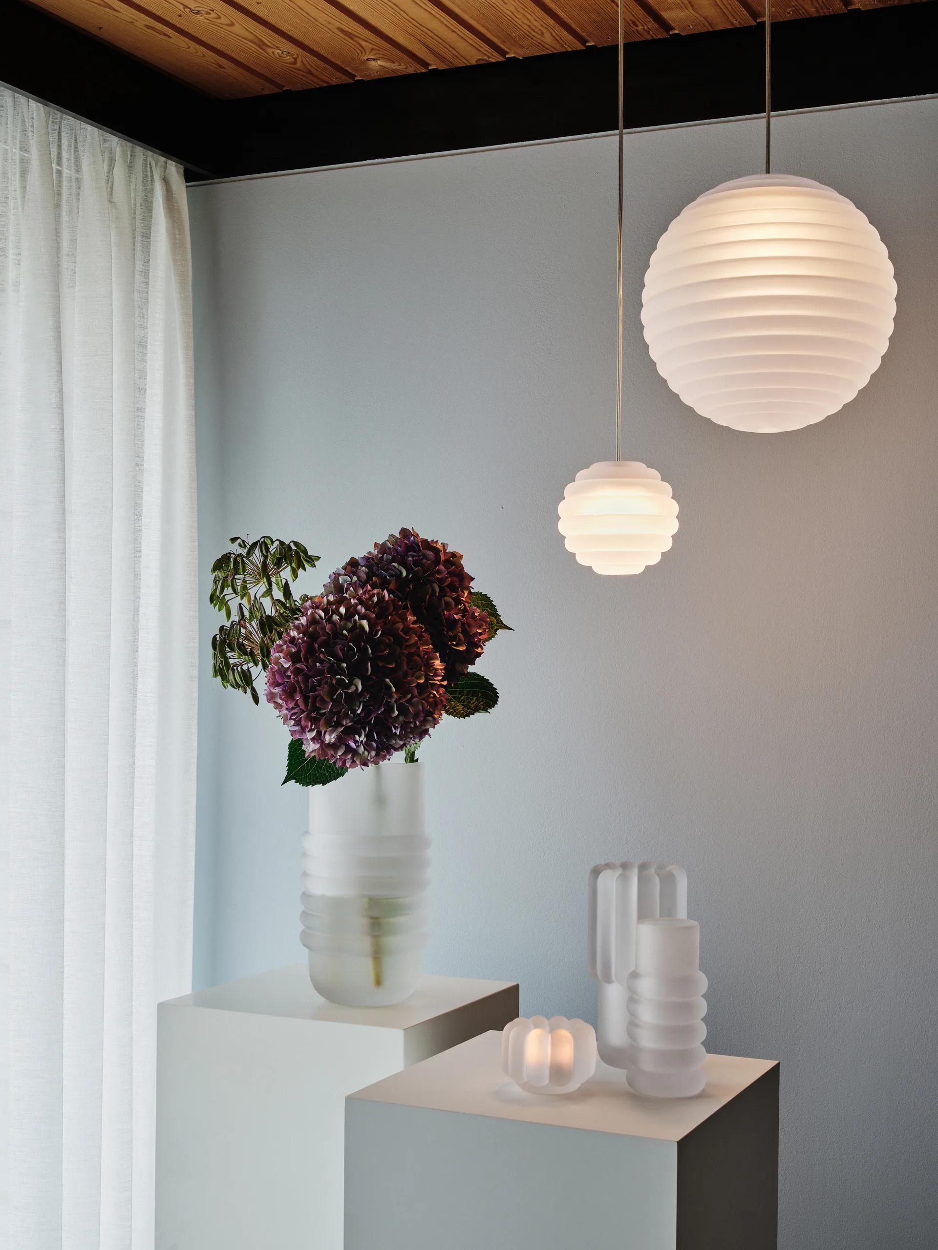 Press Stem vas, Frosted Tom Dixon