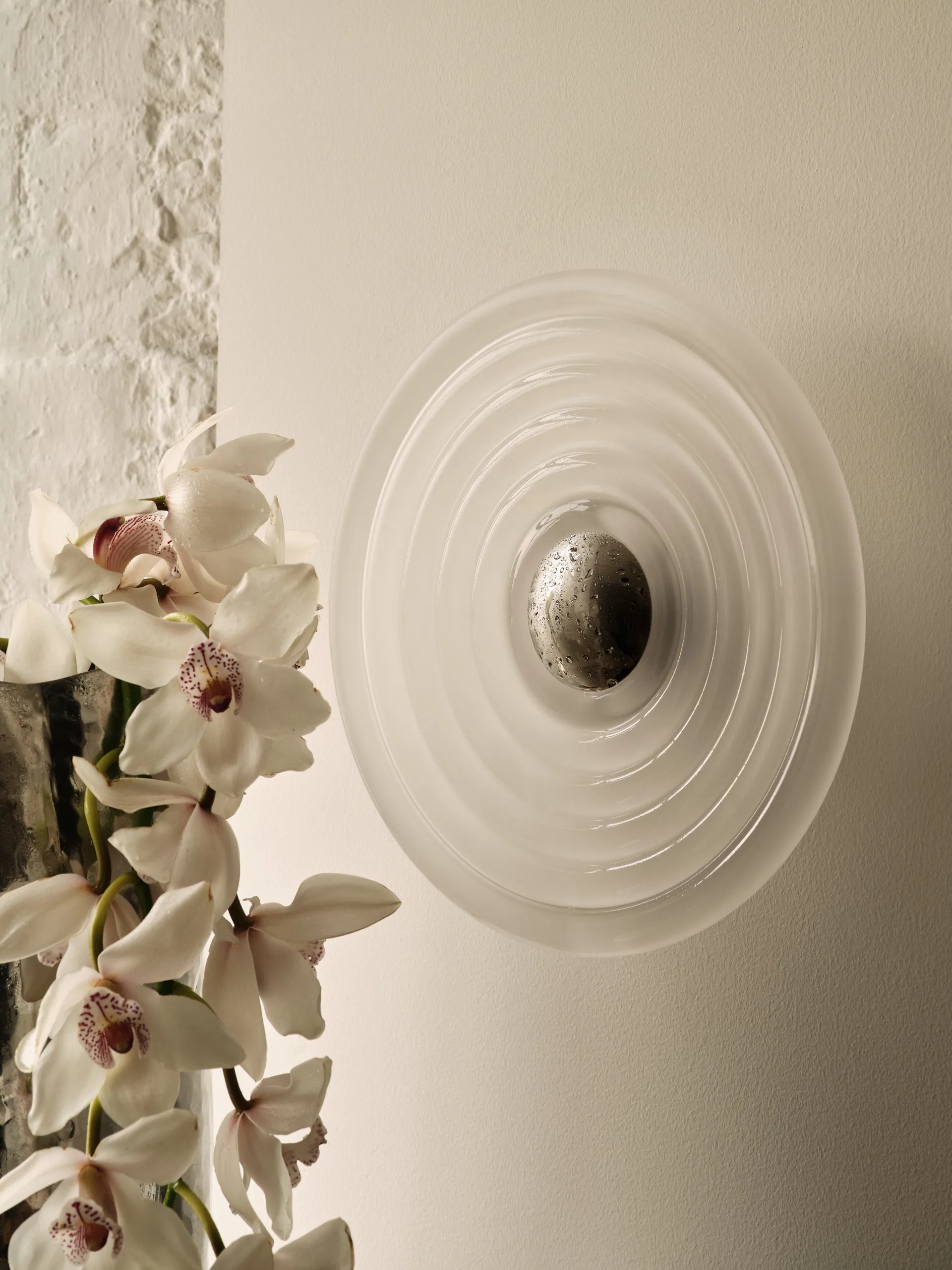 Press Surface vägglampa large LED 35 cm, Frosted Tom Dixon