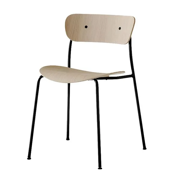 Pavilion stol AV1, lackerad ek &Tradition