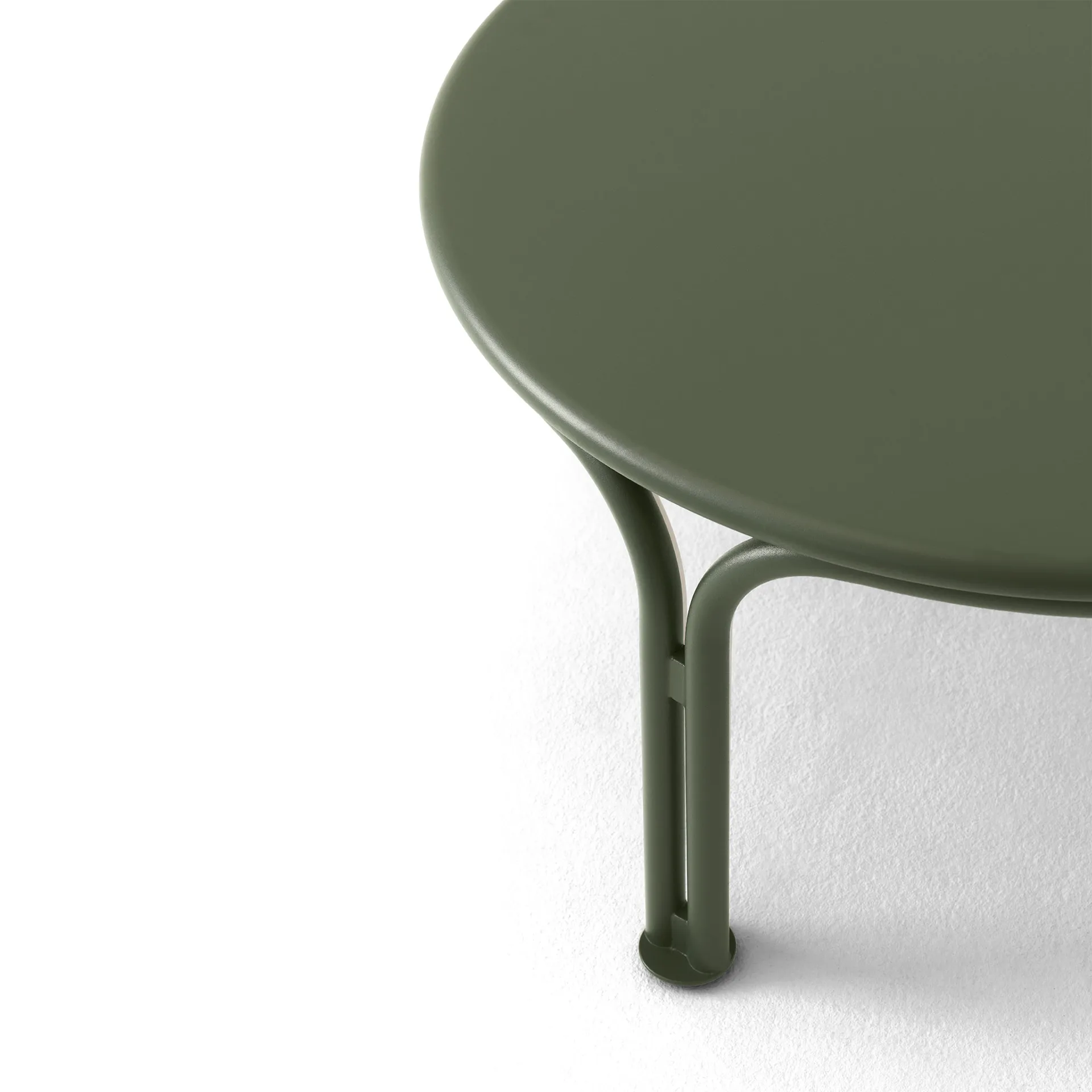 Thorvald SC108 soffbord, Bronze green, Ø70 cm &Tradition