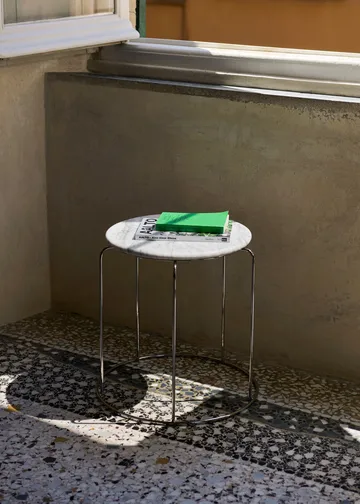 Wire Stool VP11 toppskiva Ø38 cm - Marmor Bianco Carrara - &Tradition