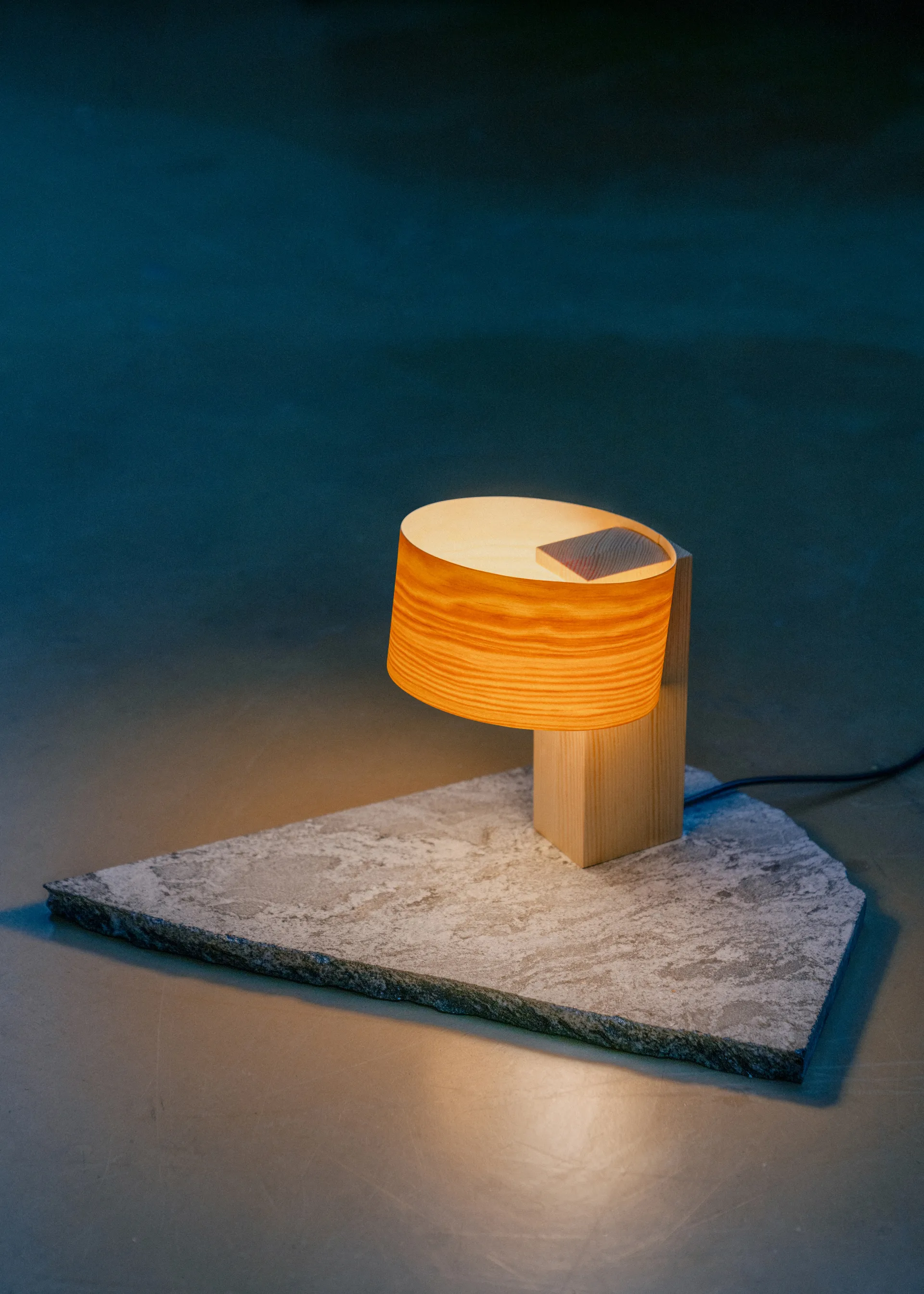018 Hoop Table Lamp bordslampa, Matt oljevaxad furu, 23 cm Vaarnii
