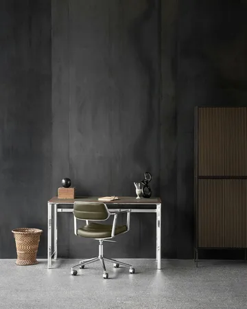 Vipp430 Studio Desk skrivbord 60x125 cm - Bosco leather-walnut - Vipp