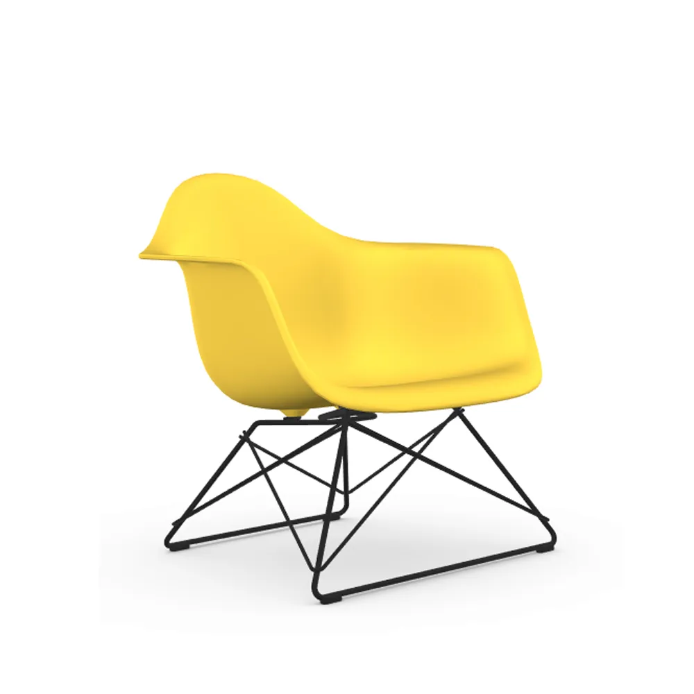 Eames plastic armchair LAR fåtölj, Sunlight-Black Vitra