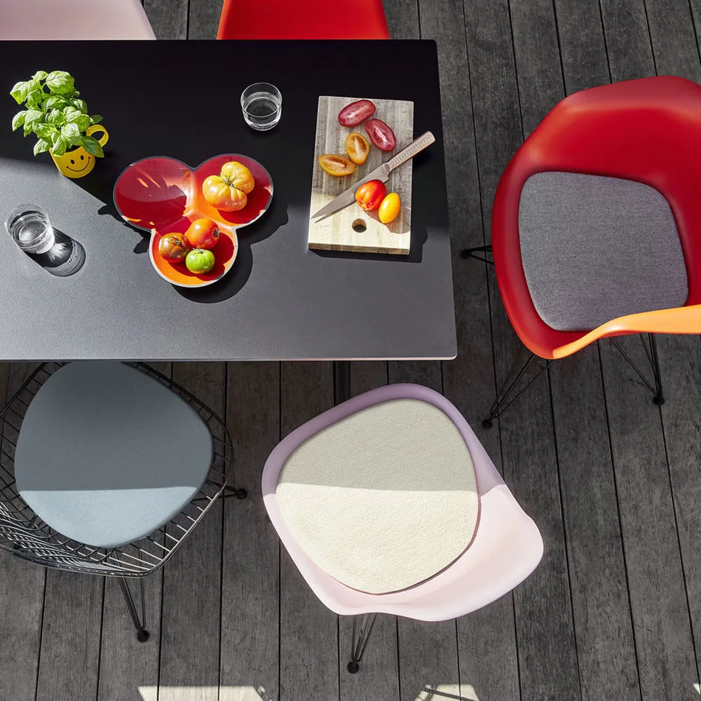 Soft Seats type A stolsdyna antislip, tyg plano 03 pergament/cream white Vitra