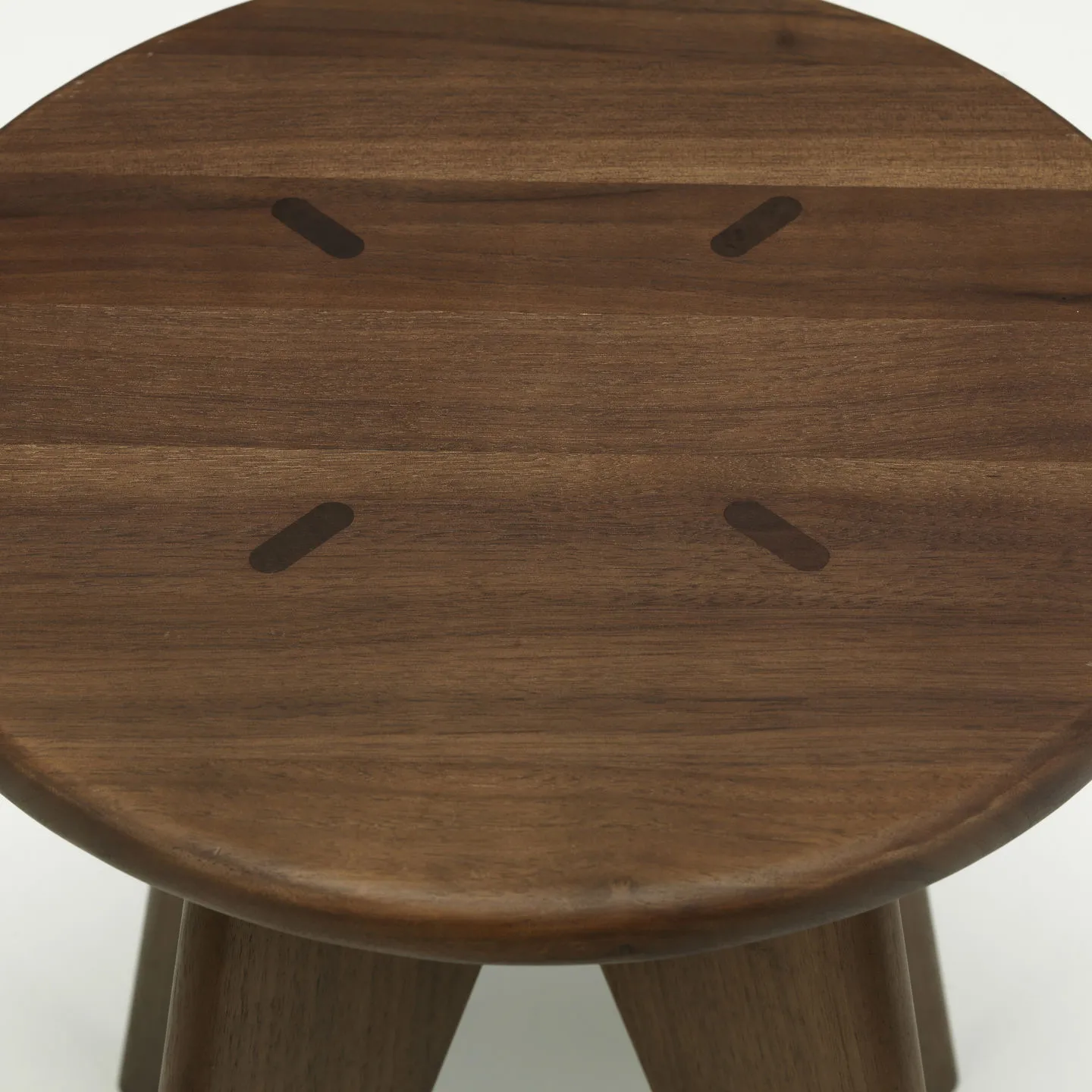 Tabouret Bois pall, Oljad valnöt Vitra