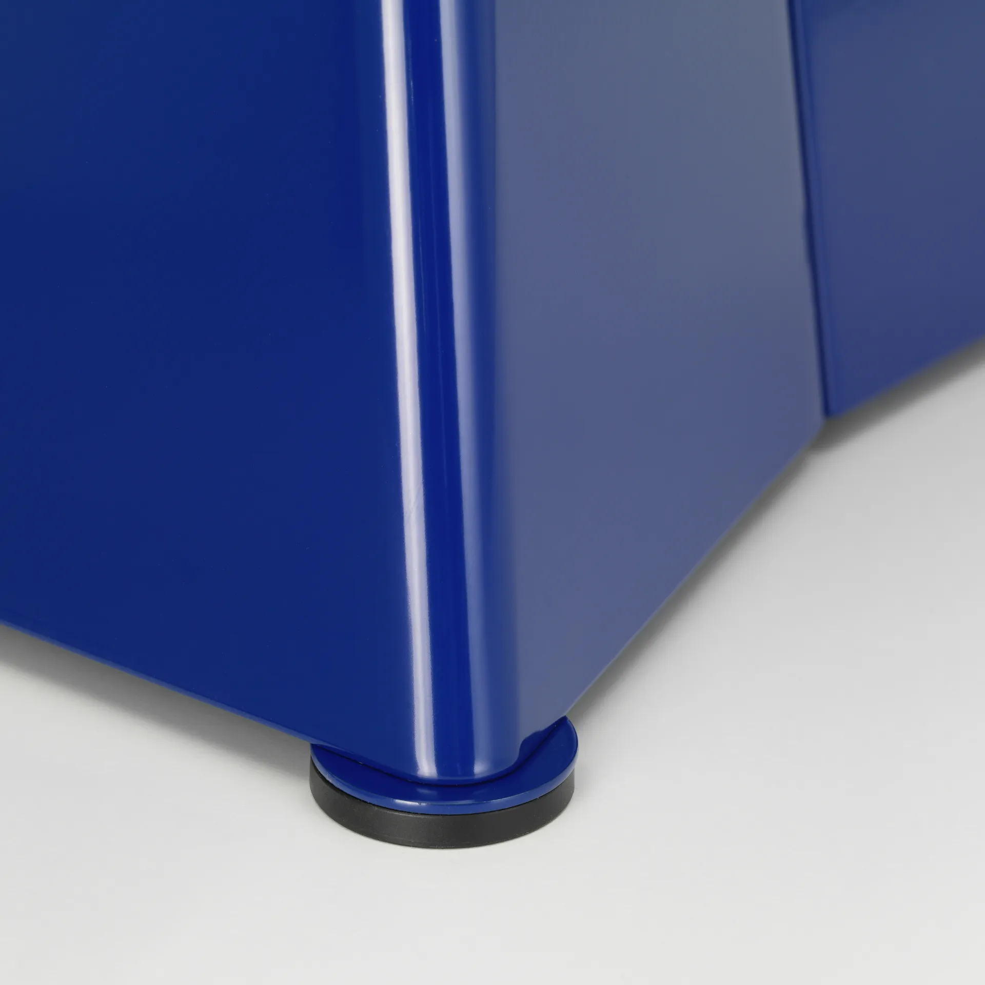 Tabouret Métallique pall, Bleu marcoule (blå) Vitra