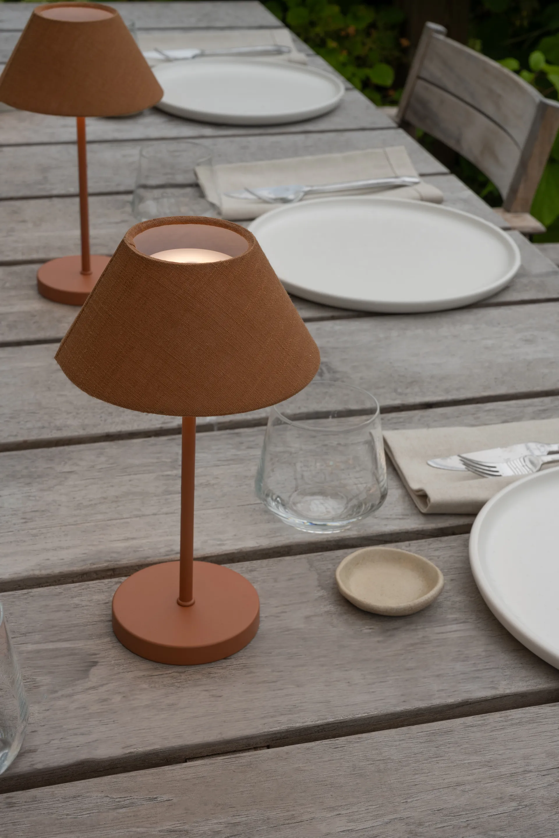 Teya bordslampa portabel, Terracotta, Ø15x26 cm Watt & Veke
